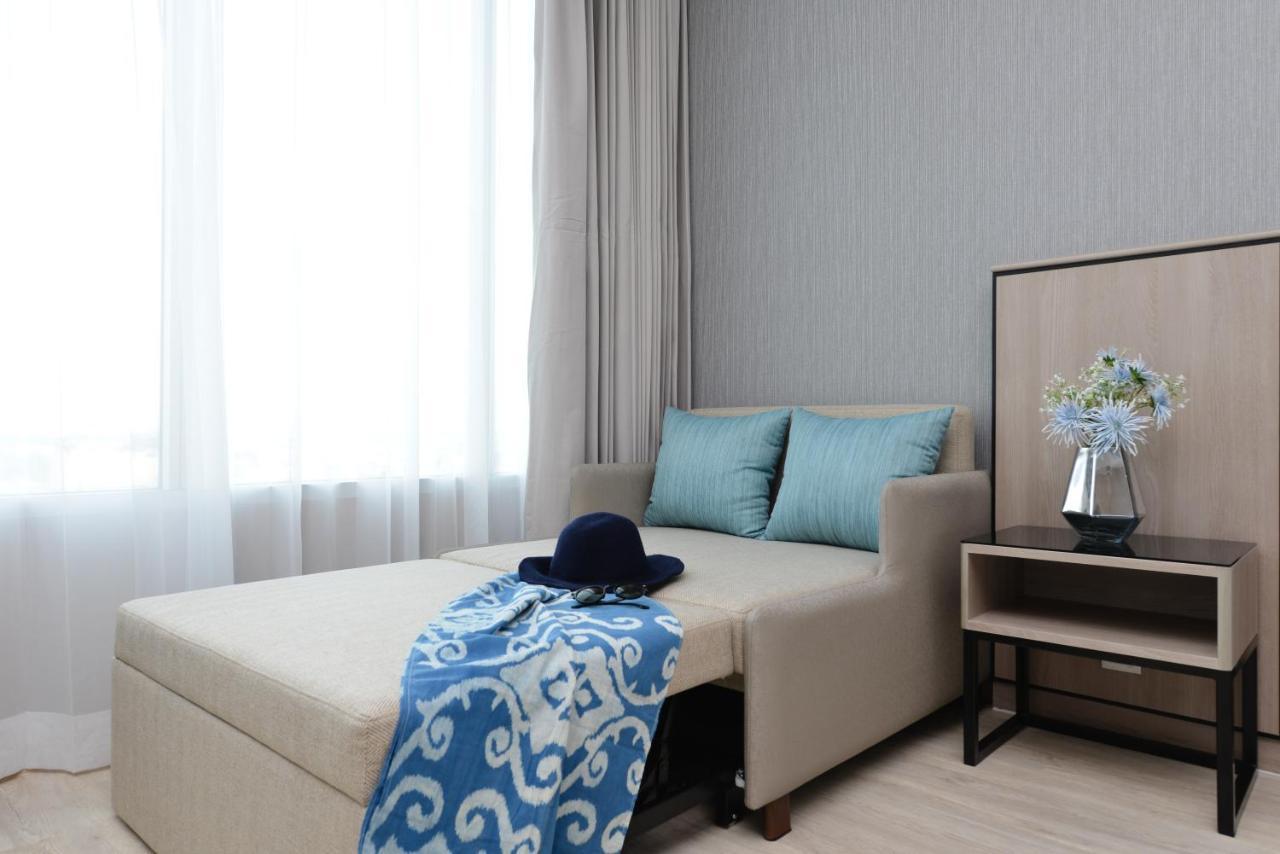 Centre Point Hotel Terminal21 Korat Nakhon Ratchasima Luaran gambar A sofa bed